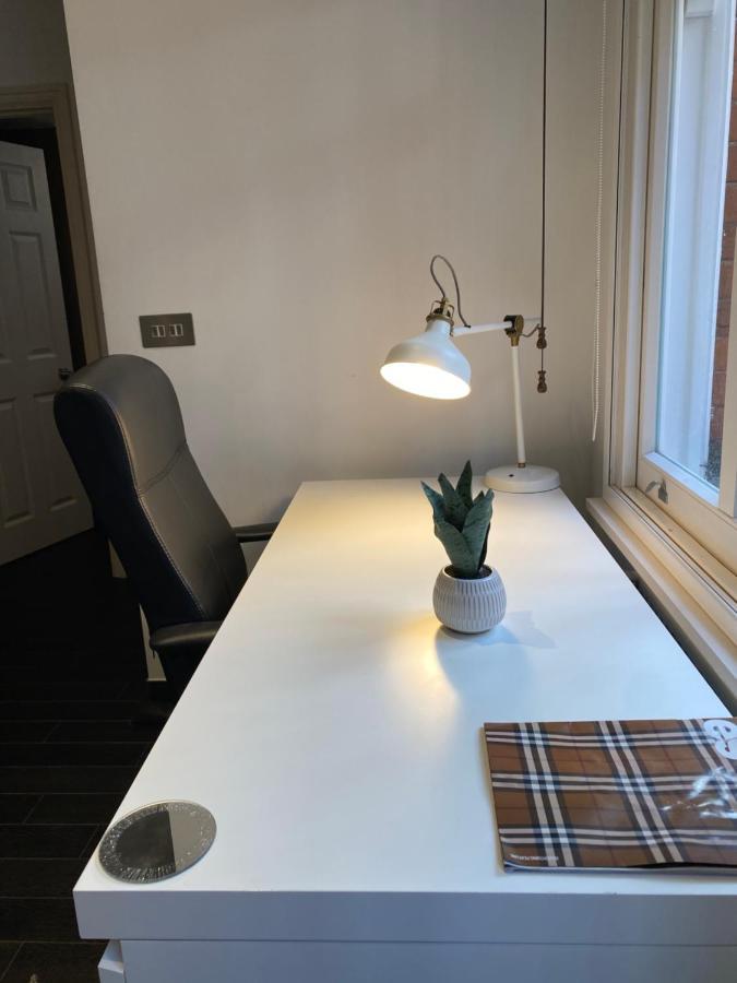 Beautiful Modern Studio In High Street Kensington Apartment Лондон Екстериор снимка